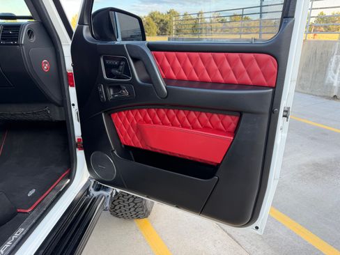 Used 2016 Mercedes-Benz G 63 AMG 4MATIC image 21