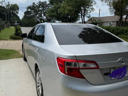 Used 2012 Toyota Camry FWD image 5