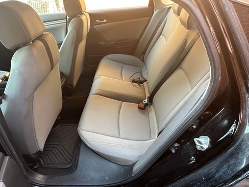 Used 2019 Honda Civic LX image 9