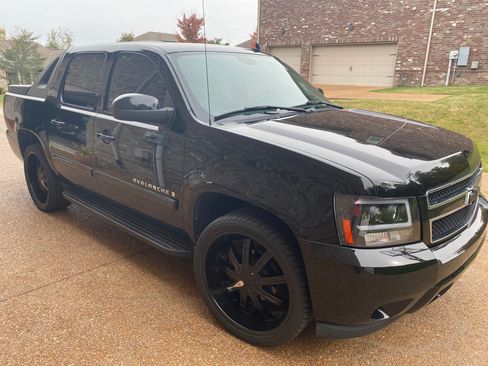 Used 2007 Chevrolet Avalanche LT w/ LT Preferred Equipment Group image 5