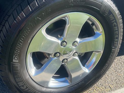 Used 2012 Jeep Grand Cherokee Limited w/ Trailer Tow Group image 18