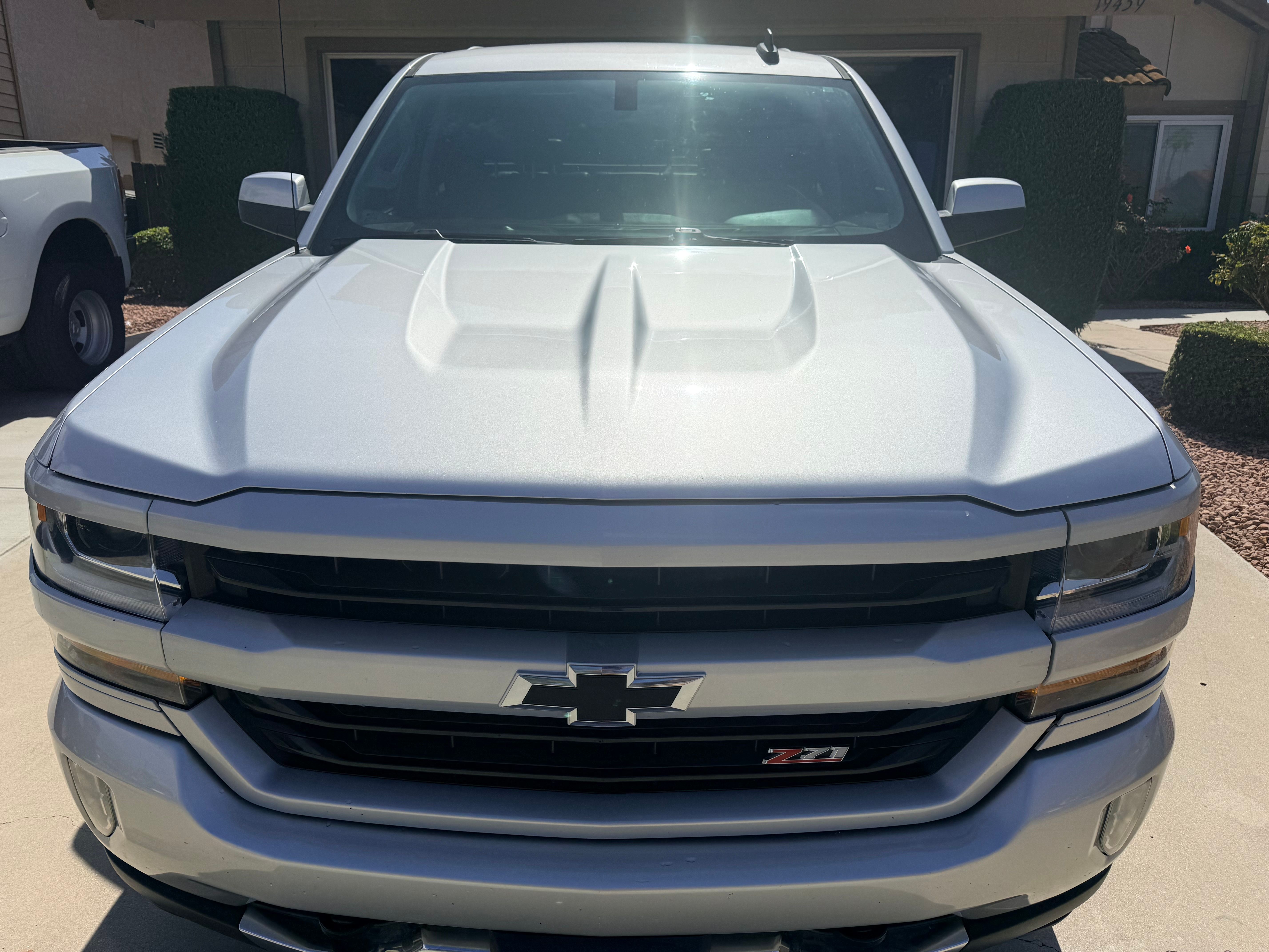 Used 2018 Chevrolet Silverado 1500 LT w/ All Star Edition AWD/4WD image 13