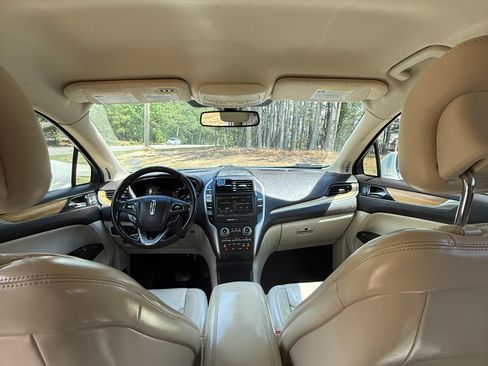 Used 2015 Lincoln MKC AWD w/ Equipment Group 101A Select image 10