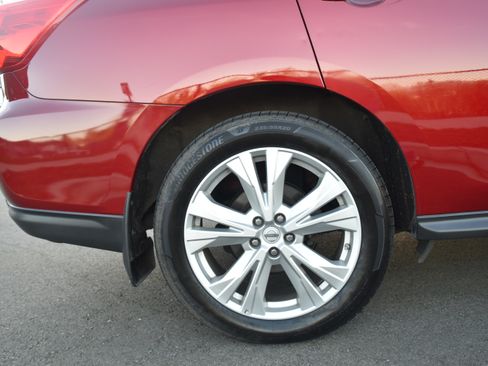 Used 2018 Nissan Pathfinder SL w/ SL Premium Package image 26