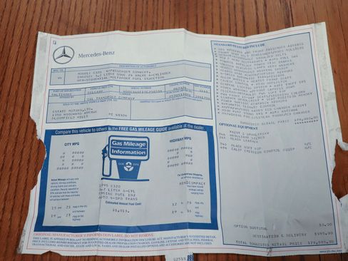 Used 1995 Mercedes-Benz E 320 Convertible image 32