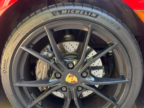 Used 2018 Porsche 718 Cayman RWD image 8