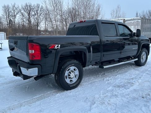 Used 2009 Chevrolet Silverado 2500 LT w/ Exterior Plus Package image 9