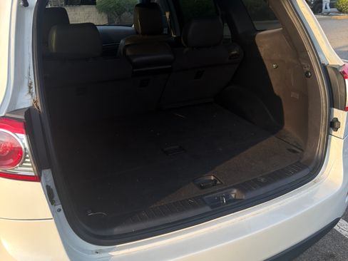 Used 2010 Hyundai Santa Fe SE image 12