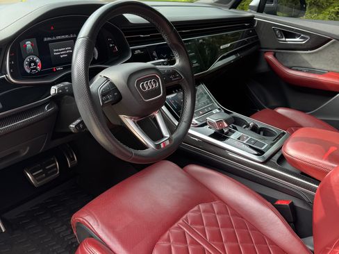 Used 2022 Audi SQ7 Premium Plus w/ SQ7 Executive Package AWD/4WD image 11