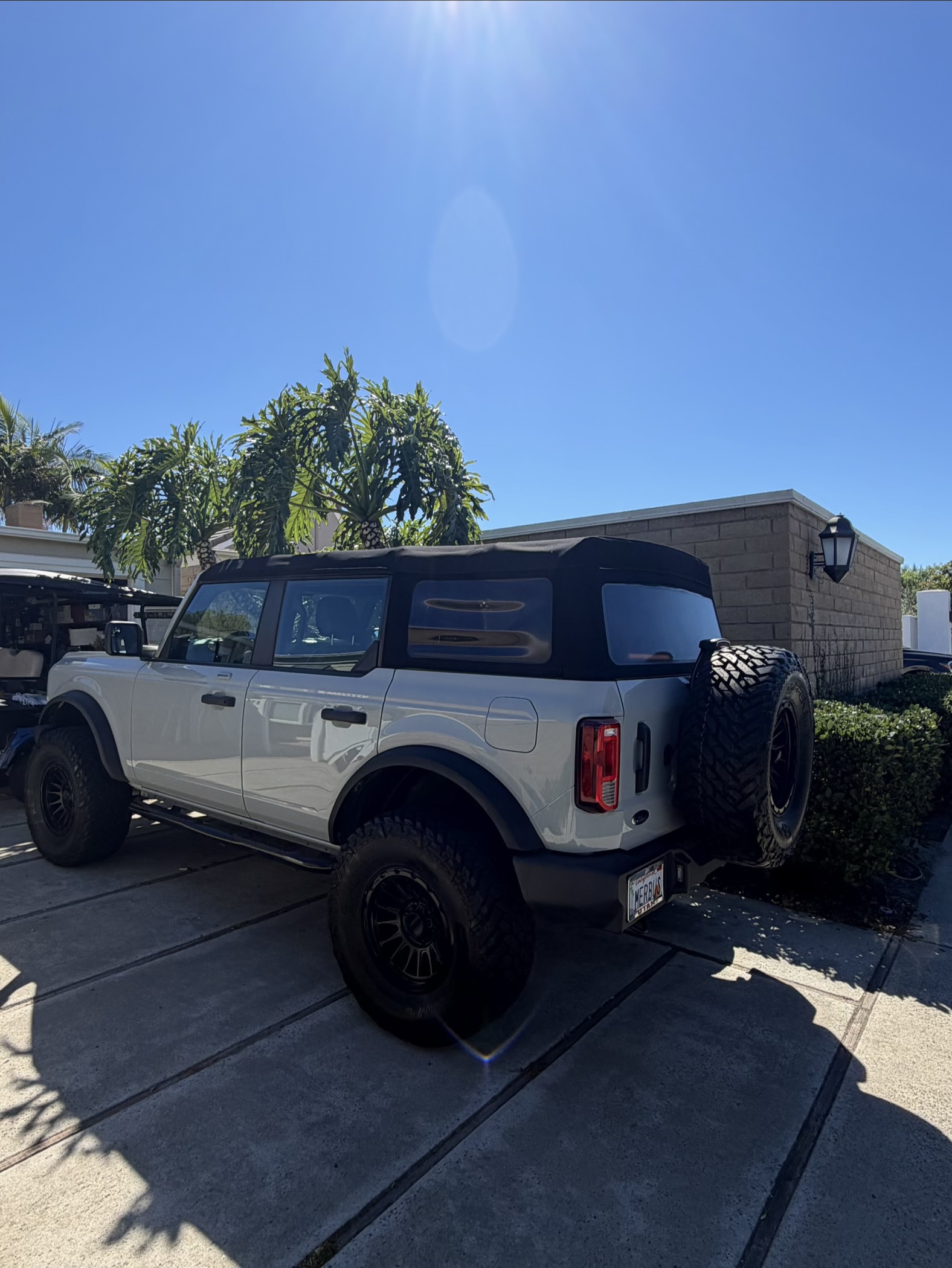 Used 2022 Ford Bronco 4-Door AWD/4WD image 1