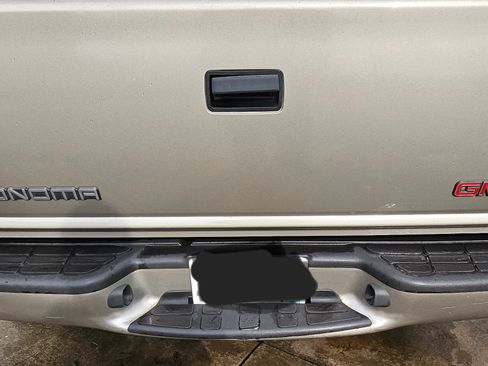 Used 2002 GMC Sonoma SLS w/ Marketing Option Pkg image 5