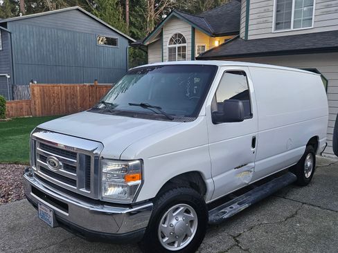 Used 2012 Ford E-250 and Econoline 250 w/ PWR Group image 7