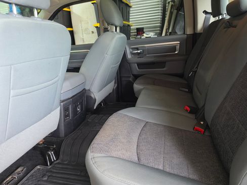 Used 2016 RAM 1500 Big Horn AWD/4WD image 10