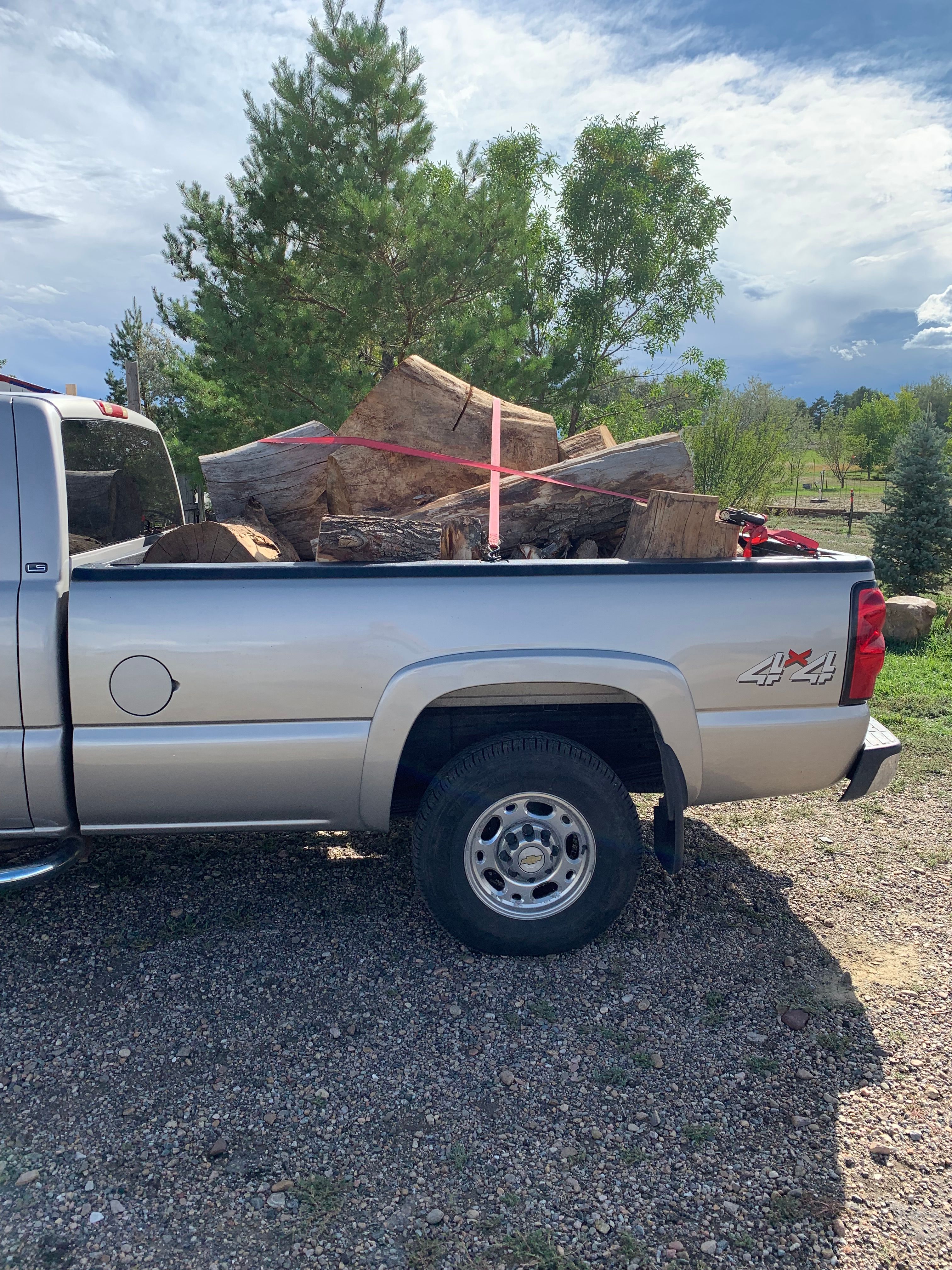 Used 2004 Chevrolet Silverado 2500 LS w/ Snow Plow Prep Package AWD/4WD image 13