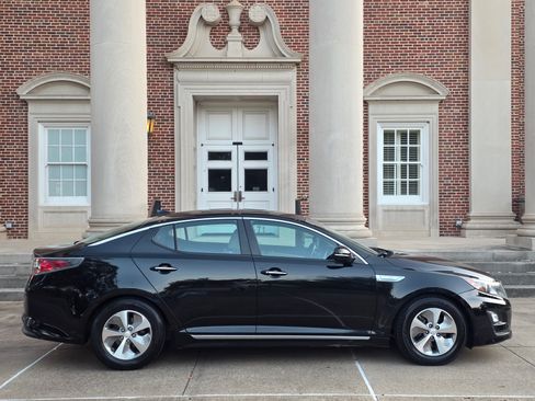 Used 2015 Kia Optima LX image 4