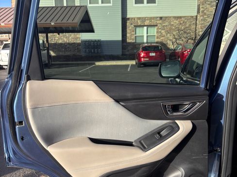 Used 2023 Subaru Forester Premium image 17