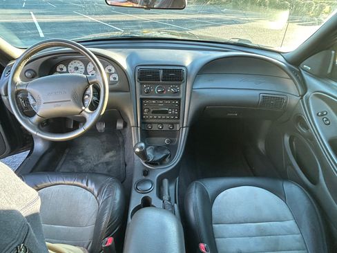 Used 2001 Ford Mustang Cobra image 6