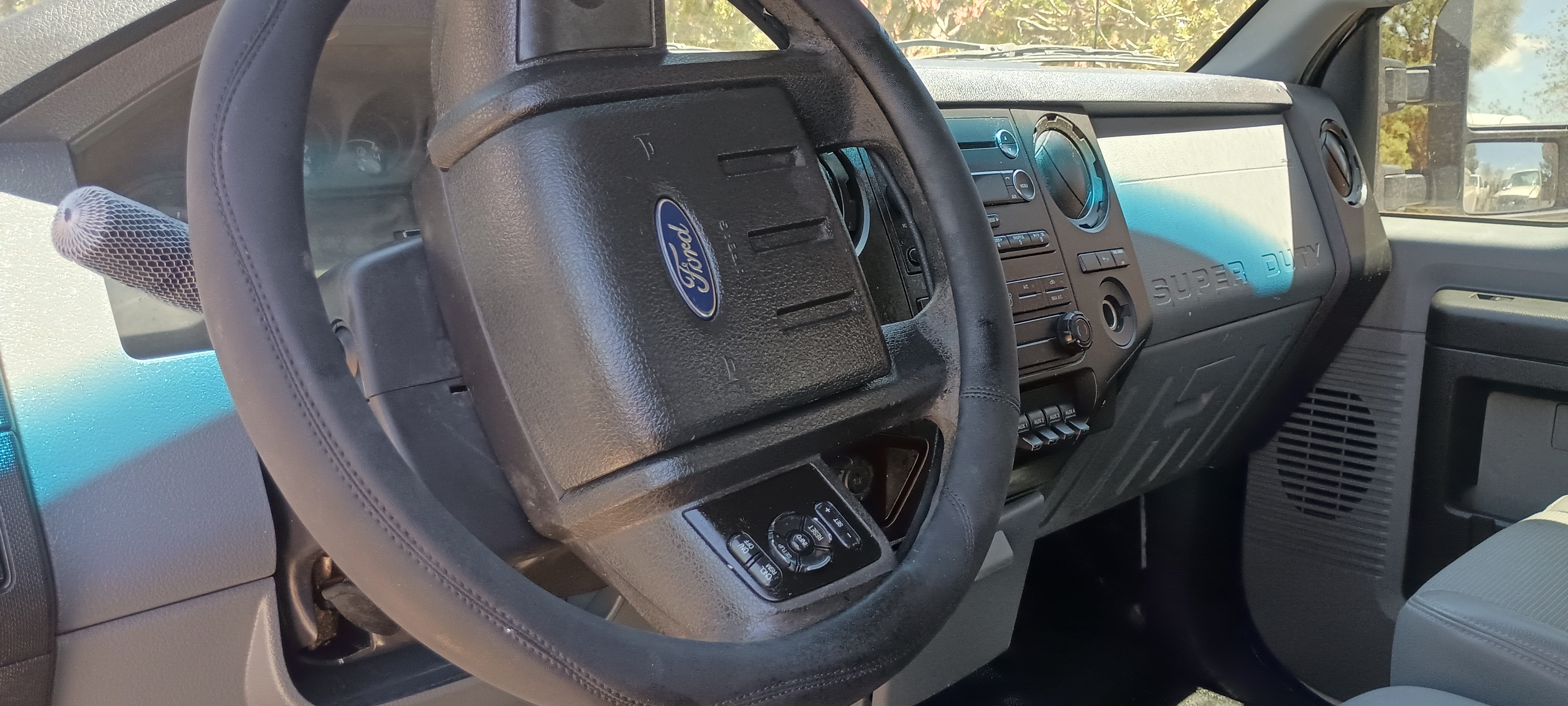 Used 2016 Ford F250 XL w/ Power Equipment Group AWD/4WD image 8
