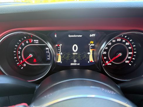 Used 2021 Jeep Gladiator Rubicon w/ Safety Group image 6