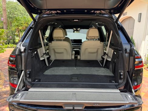 Used 2025 BMW X7 M60i w/ Executive Package AWD/4WD image 9