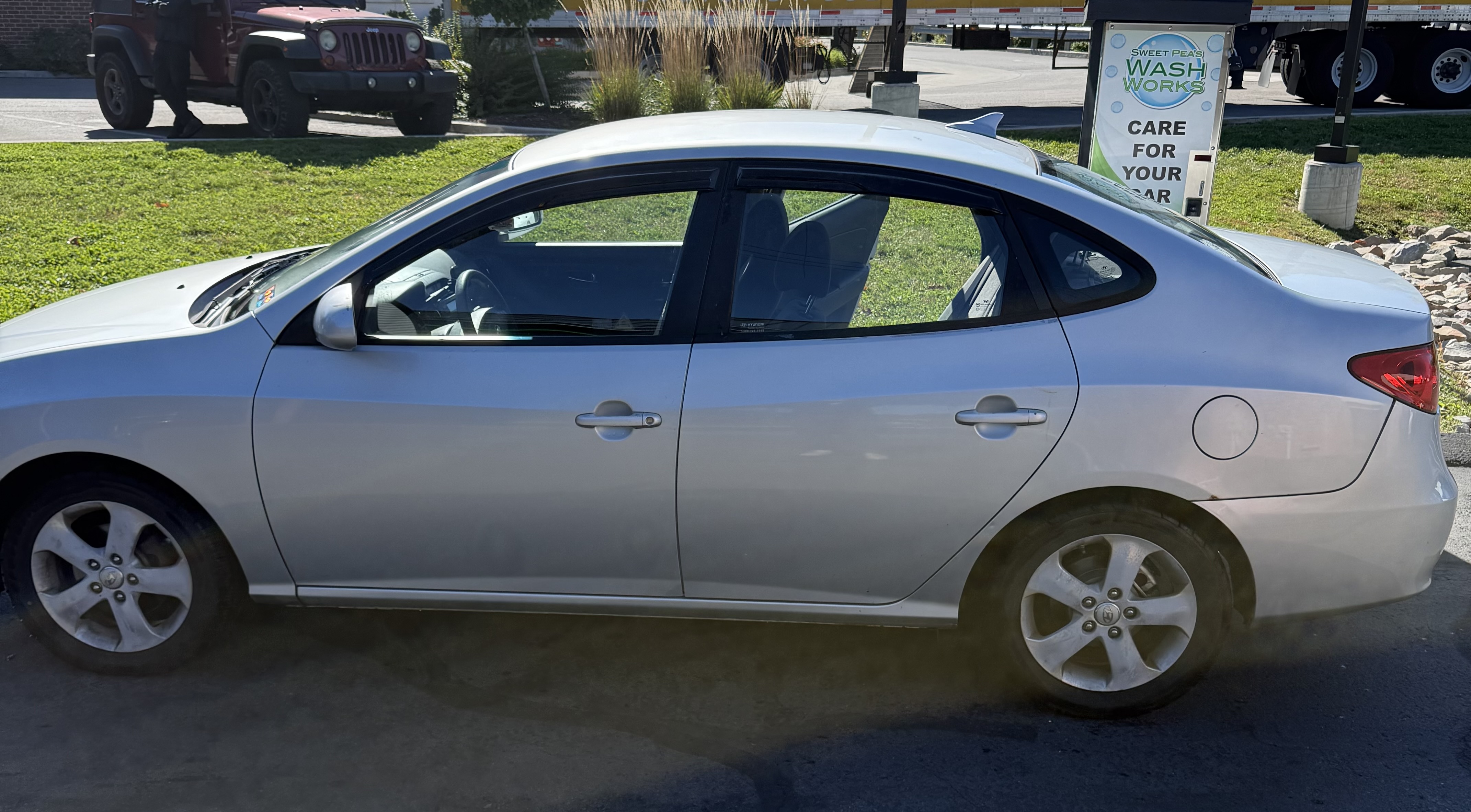 Used 2010 Hyundai Elantra SE FWD image 5