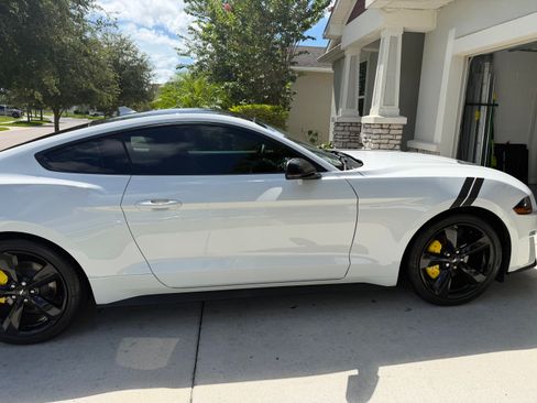 Used 2022 Ford Mustang Coupe w/ Equipment Group 101A RWD image 4