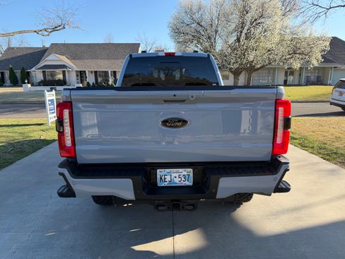 Used 2025 Ford F250 Lariat w/ Lariat Ultimate Package image 5