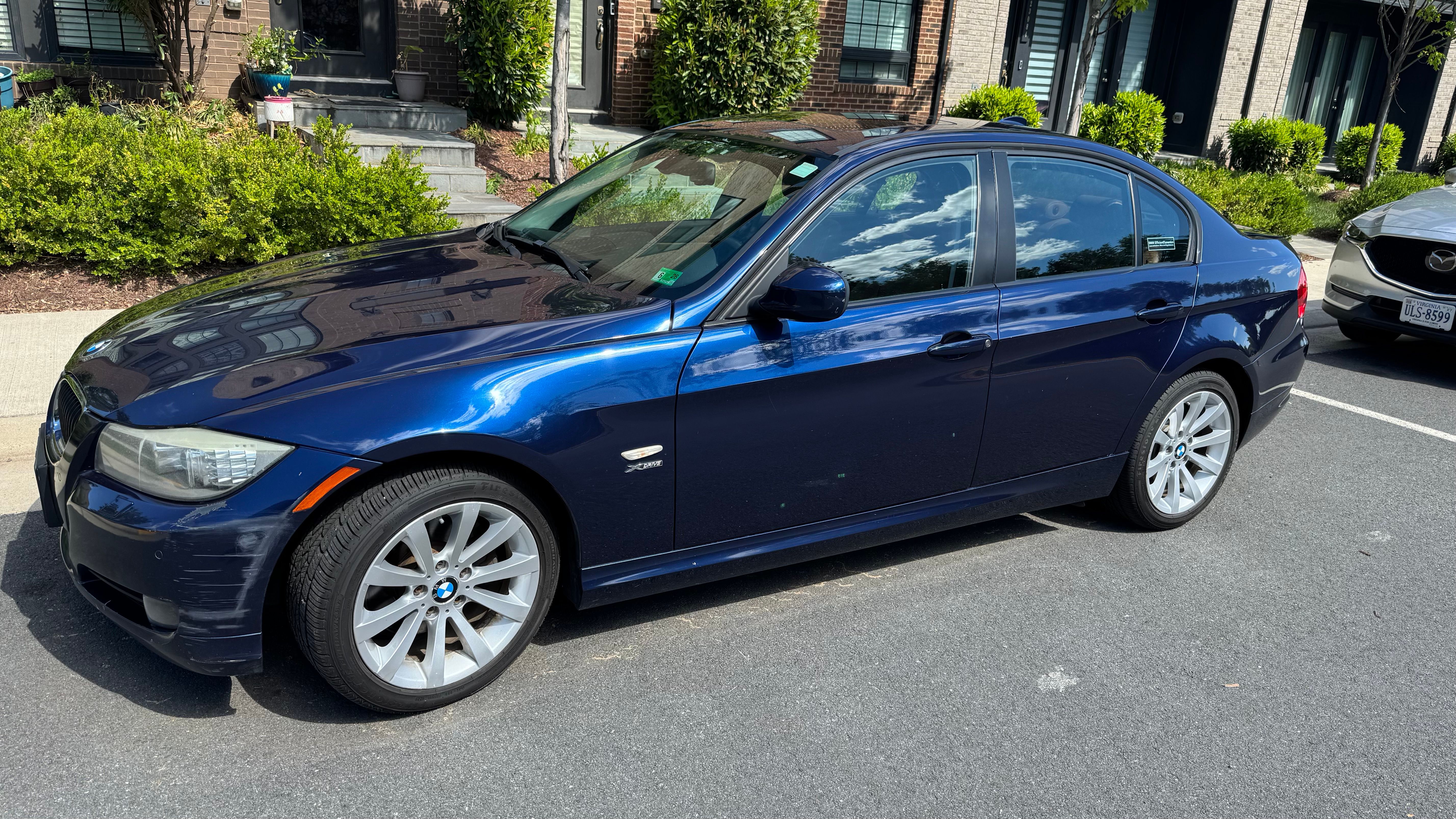 Used 2011 BMW 328i xDrive Sedan AWD/4WD image 11