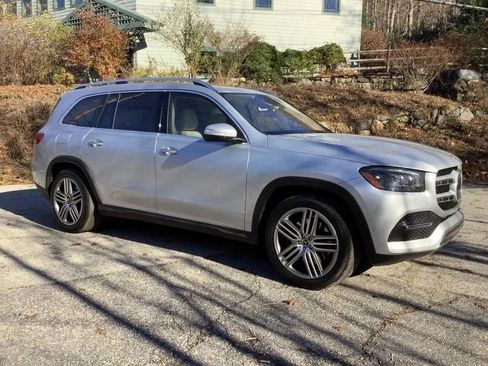Used 2020 Mercedes-Benz GLS 450 4MATIC image 10