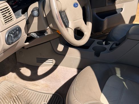 Used 2003 Ford Explorer Eddie Bauer image 15