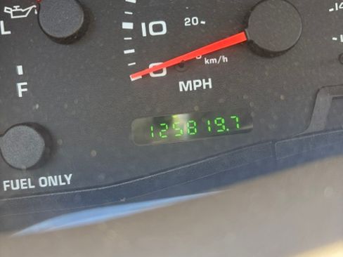 Used 2004 Ford F350 Lariat AWD/4WD image 13