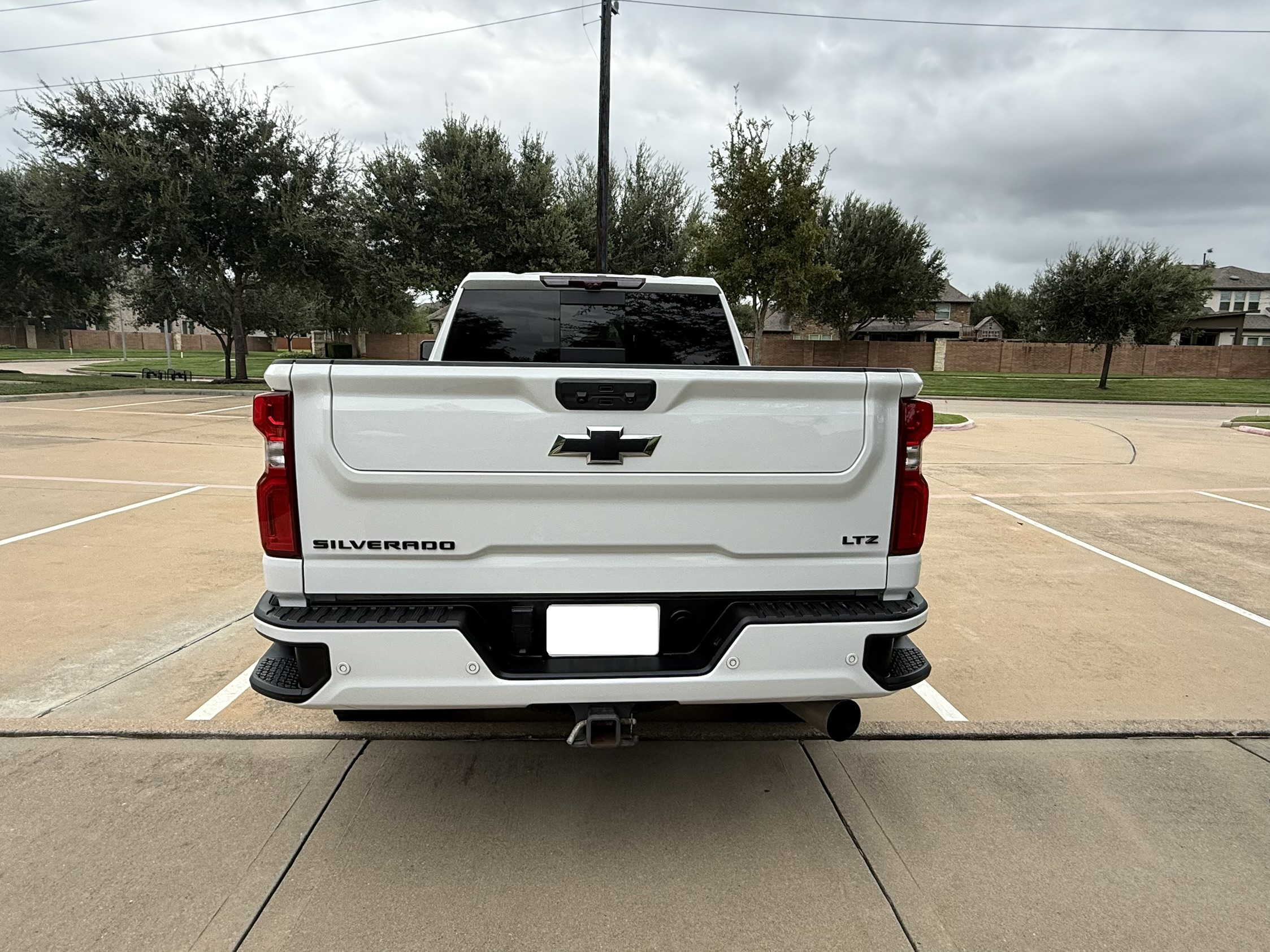 Used 2024 Chevrolet Silverado 3500 LTZ w/ LTZ Plus Package AWD/4WD image 4