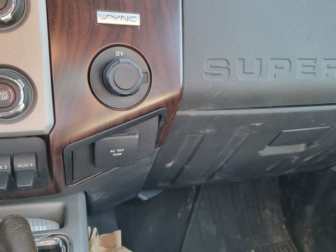 Used 2016 Ford F350 Lariat w/ Lariat Interior Package image 27