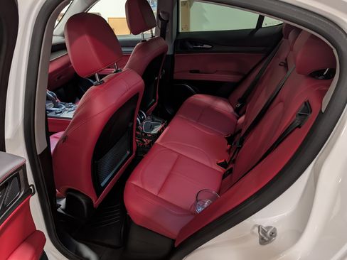 Used 2021 Alfa Romeo Stelvio Ti w/ Premium Package image 15