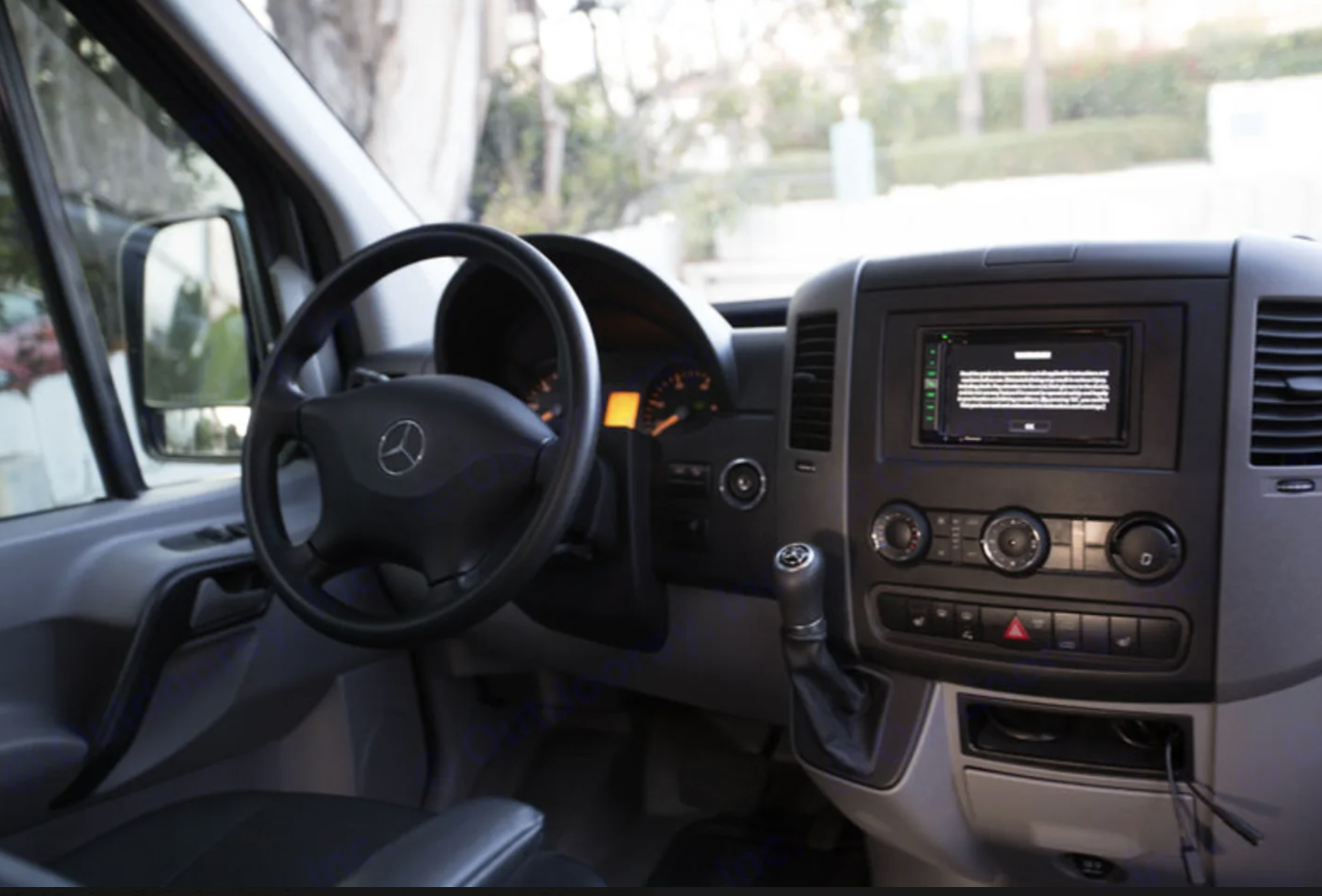 Used 2016 Mercedes-Benz Sprinter 2500 image 5