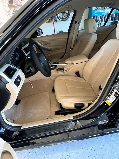 Used 2016 BMW 320i Sedan RWD image 13