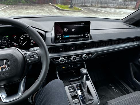 Used 2024 Honda CR-V Sport image 1