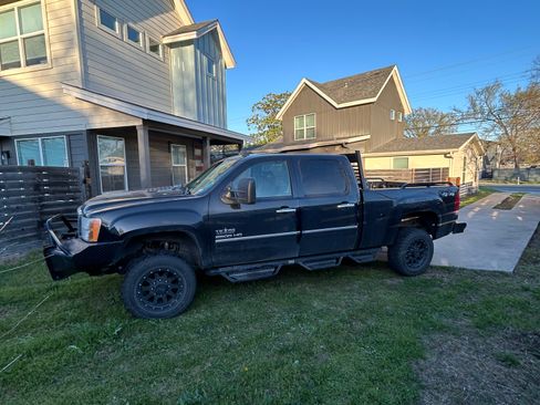 Used 2014 GMC Sierra 2500 SLE w/ Texas Edition image 5