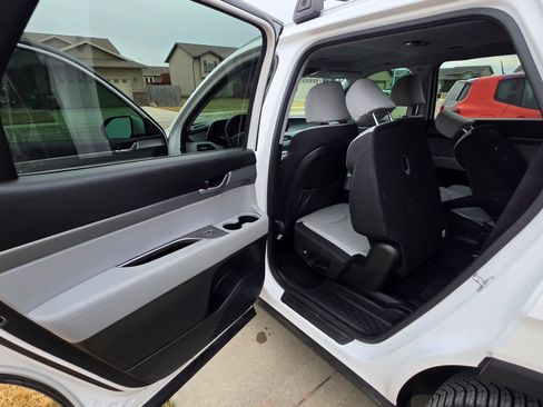 Used 2021 Hyundai Palisade SEL w/ Cargo Package image 16