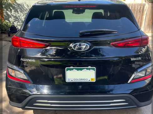 Used 2023 Hyundai Kona SE image 5