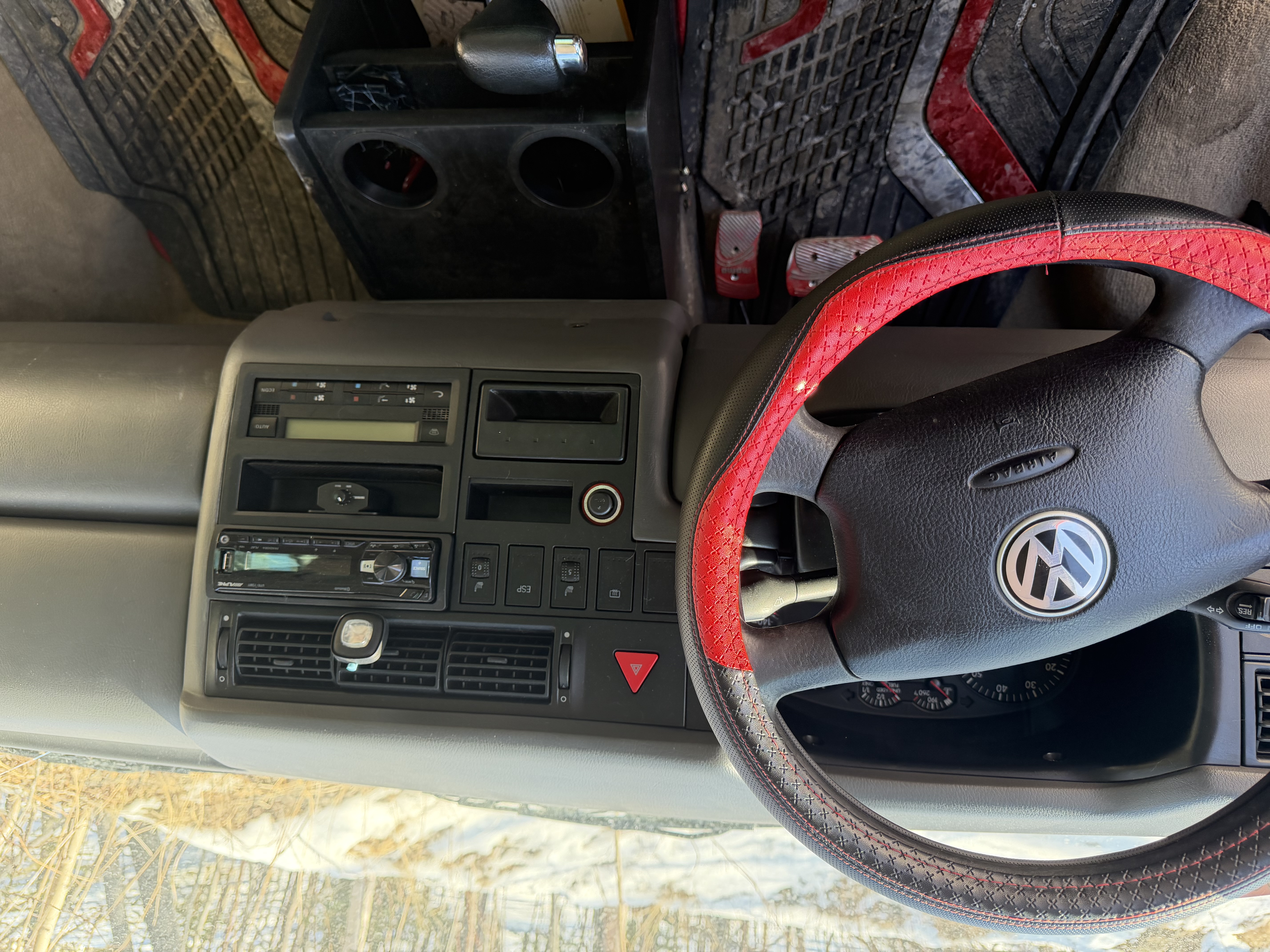 Used 2003 Volkswagen Eurovan GLS FWD image 6