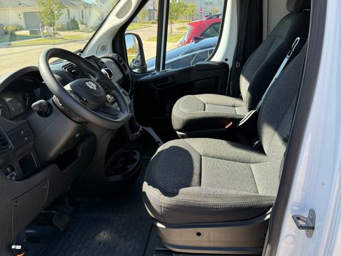Used 2023 RAM ProMaster 2500 image 15