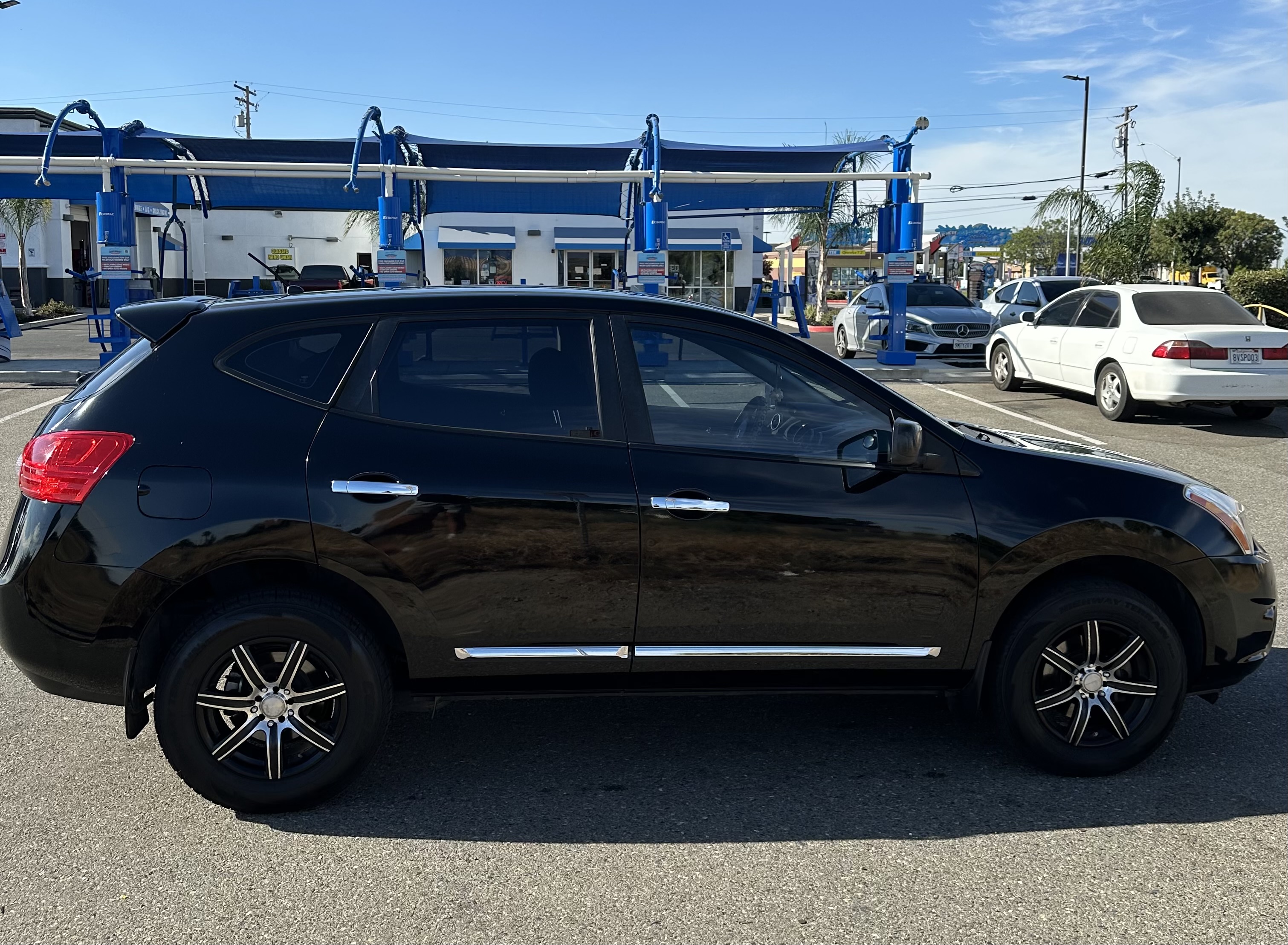 Used 2012 Nissan Rogue S AWD/4WD image 6