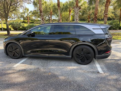 Used 2026 Lucid Gravity Grand Touring image 6