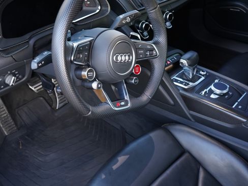 Used 2017 Audi R8 V10 plus image 8