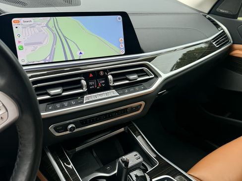 Used 2021 BMW X7 xDrive40i w/ Premium Package AWD/4WD image 8