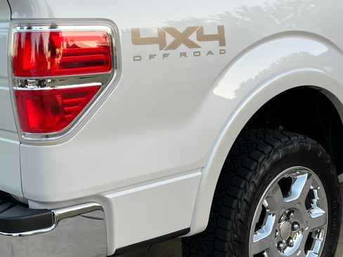 Used 2014 Ford F150 King Ranch w/ King Ranch Luxury Package image 10