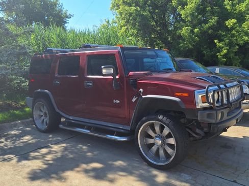 Used 2005 HUMMER H2 w/ Preferred Equipment Group image 5