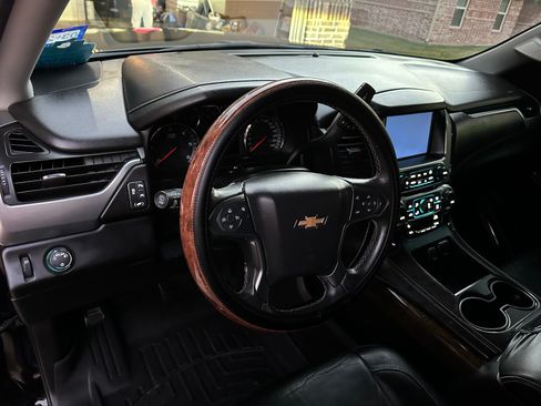 Used 2016 Chevrolet Tahoe LT image 6