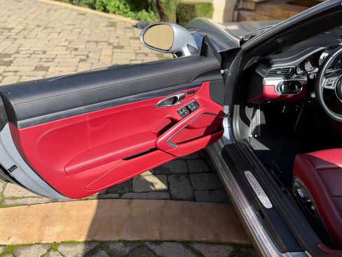 Used 2017 Porsche 911 Carrera S image 16